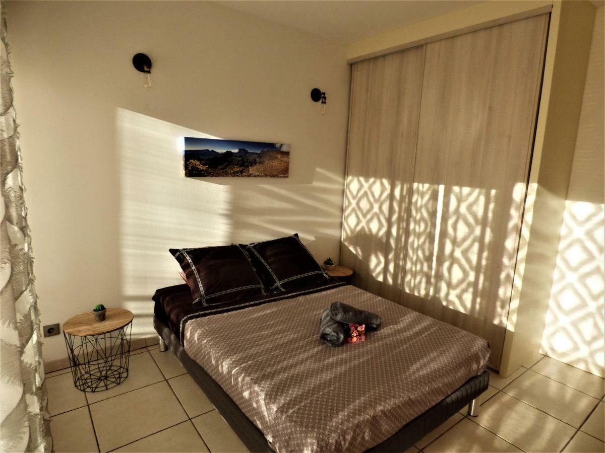 Apartament L'Escale Des Palmiers Saint-Denis Zewnętrze zdjęcie